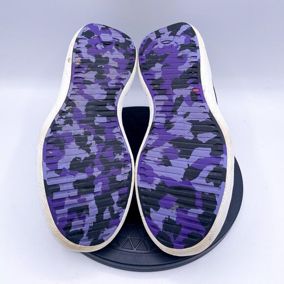 Under Armour UA GS Charged Sneakers Shoes Black Youth Size 7y - Picture 6 of 9